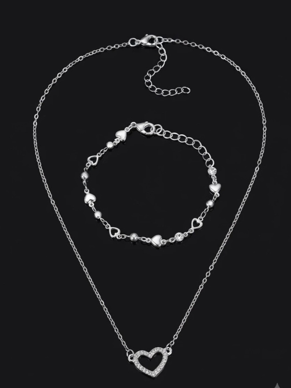 Heart Necklace & Bracelet fashion jewelry set-NWT 2 piece.